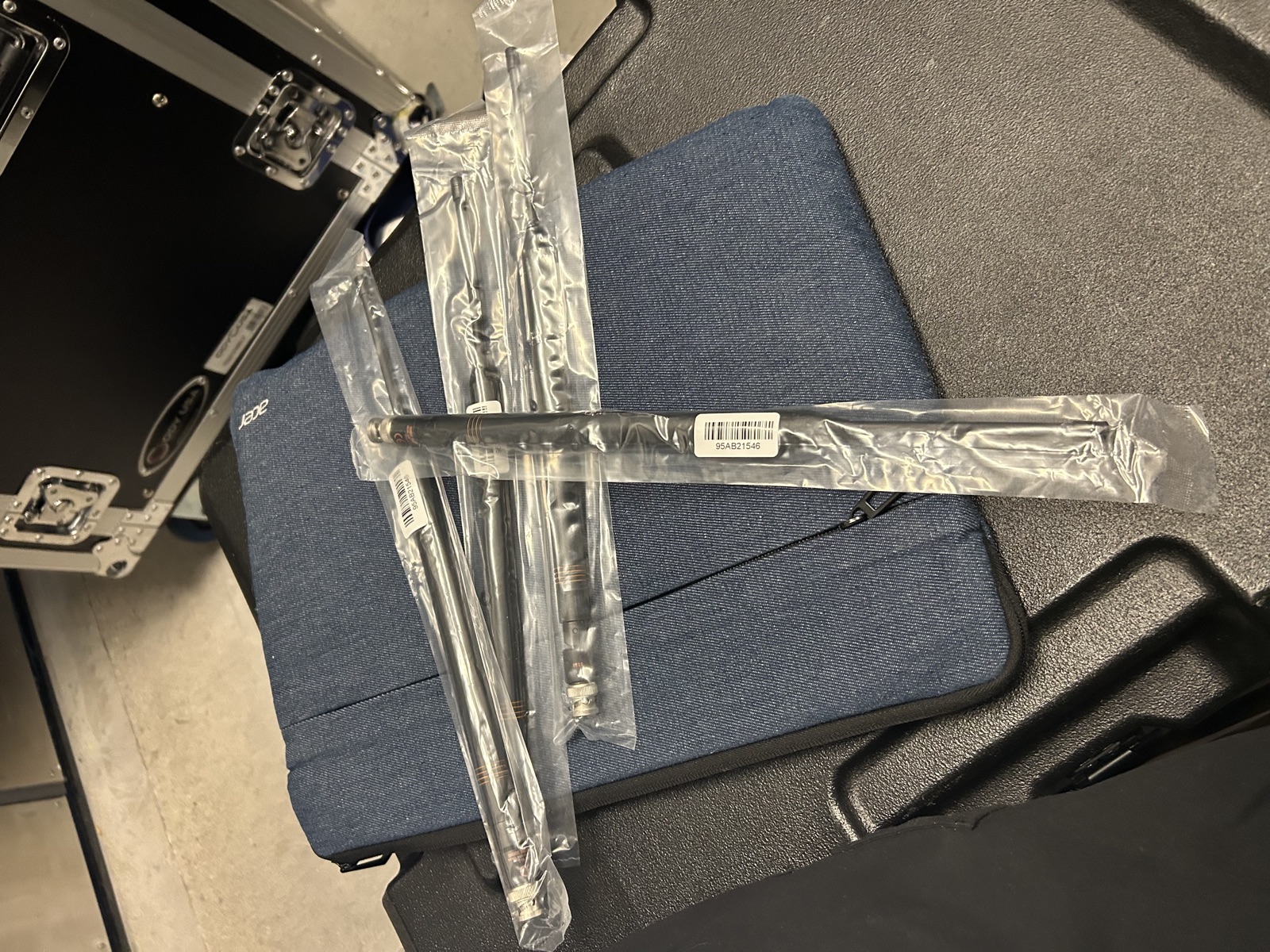 1/2 Wave dipole antenna