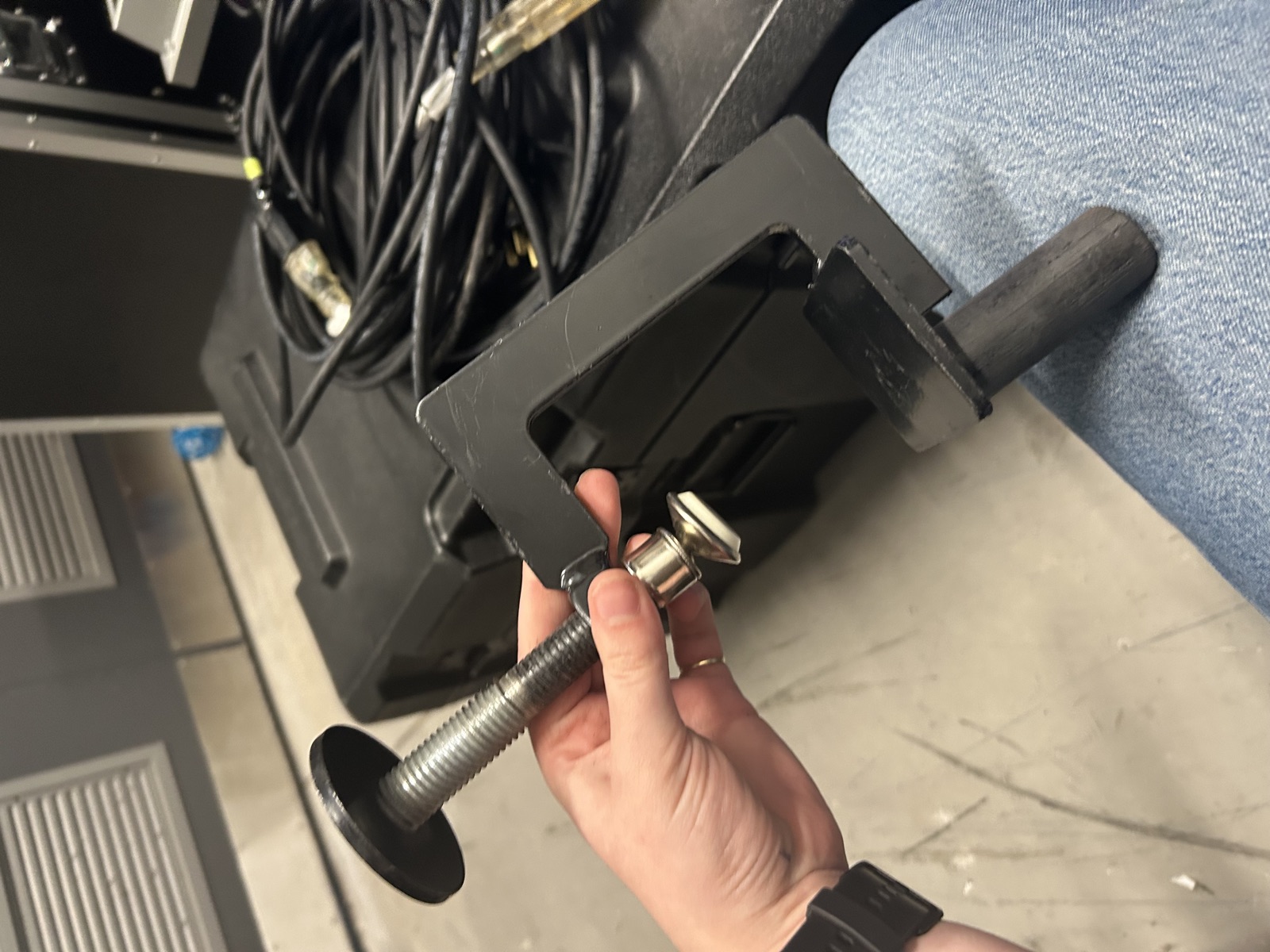 Edge clamp