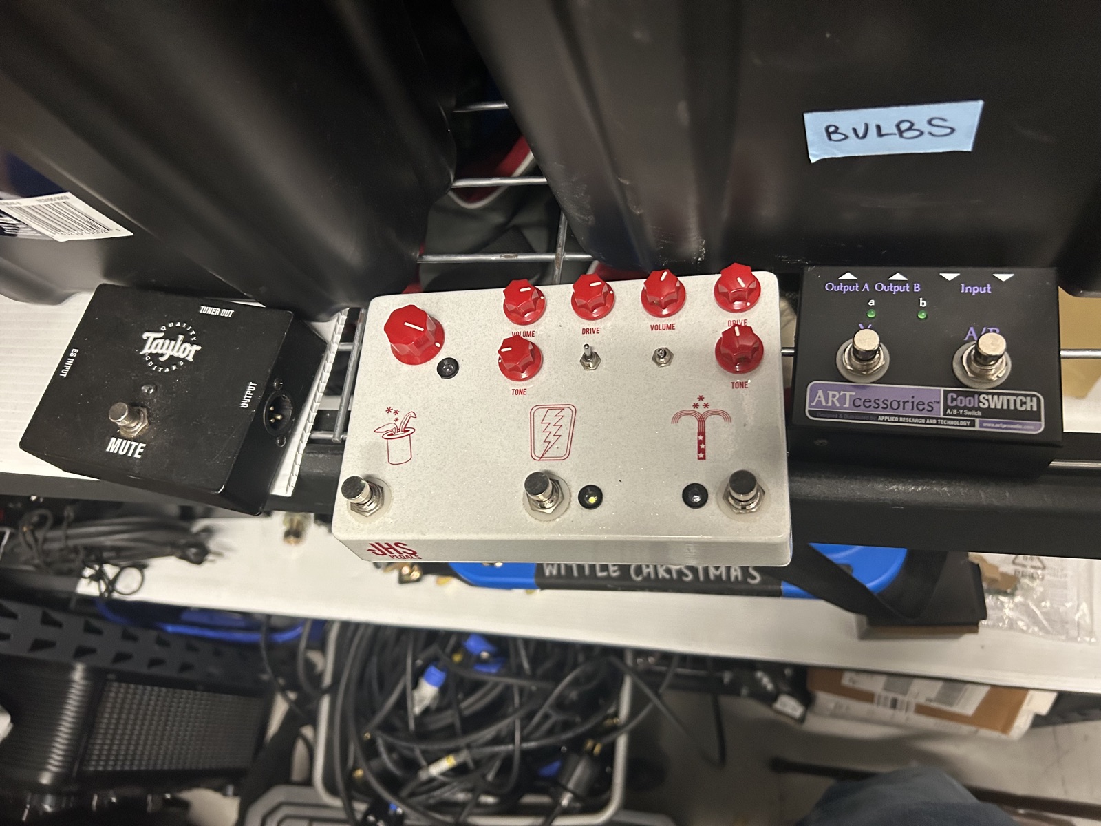 Guitar effects pedal